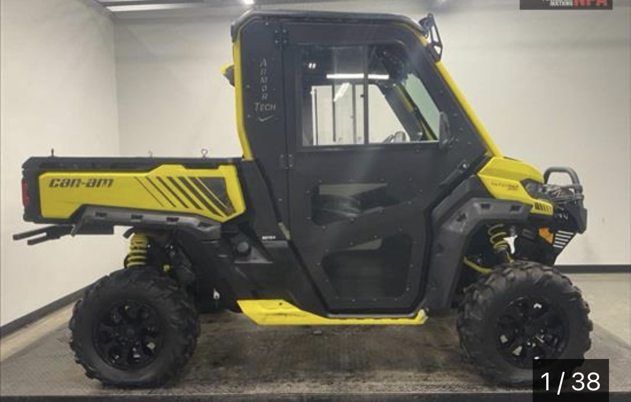 Can-Am Defender Image